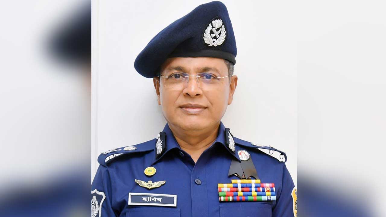 ডিএমপির সাবেক কমিশনার হাবিবুরসহ ৮ জনের বিচার শুরু